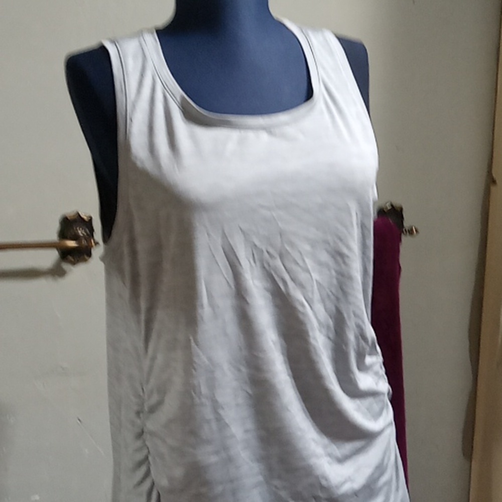 "🩷" Muscle tee - Picture 2 of 2